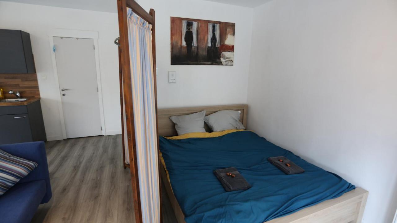 Apartamento Studio 200 Meters From Central Station Amberes Exterior foto