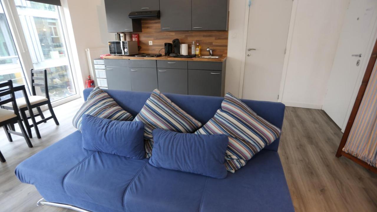 Apartamento Studio 200 Meters From Central Station Amberes Exterior foto